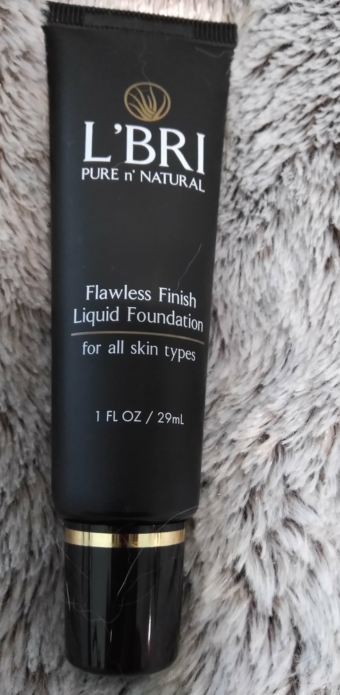 NWOT Flawless finish liquid foundation